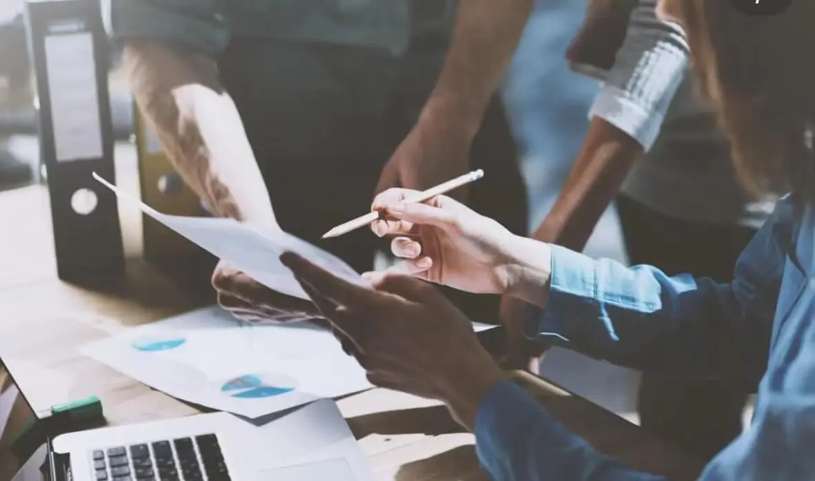 L眉山旅游穿搭裙子微胖